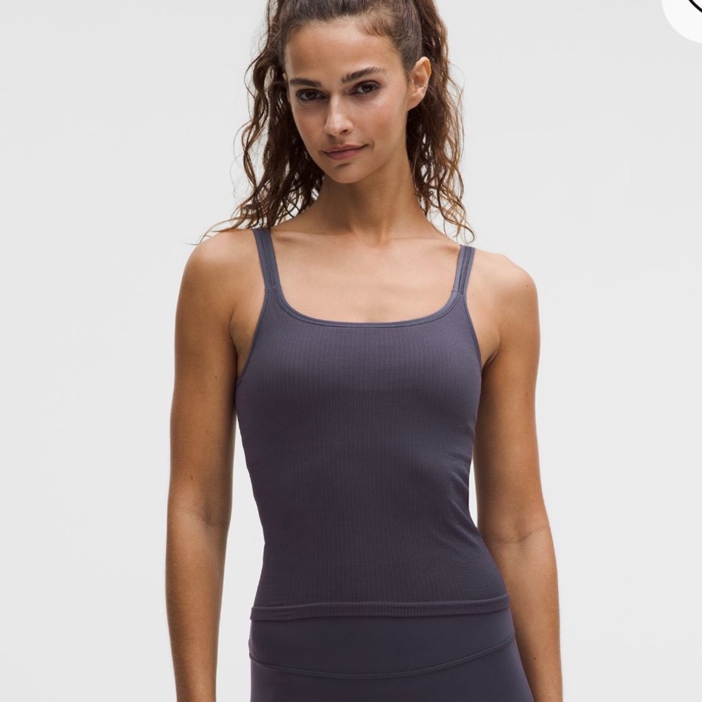 Lululemon Ebb to Street Scoop-Neck Crop Tank Top B/C Cup Size 4